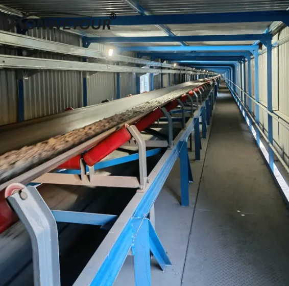 Modulaire overlandgordel transportband over lange afstand